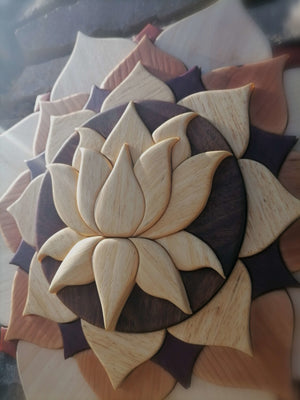 Mandala di loto in legno fatto a mano